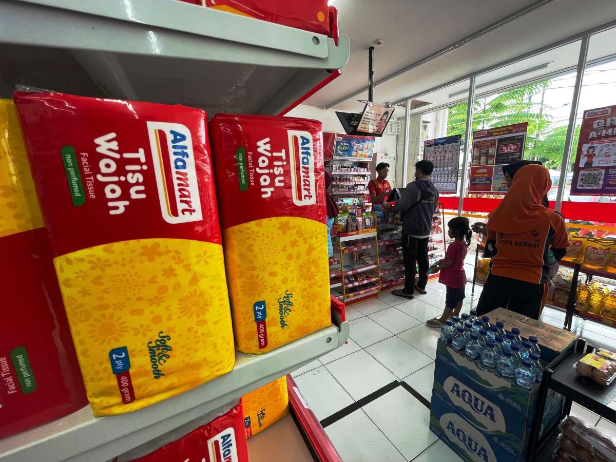 Saham Alamart (AMRT) Turun Kasta di Indeks MSCI, Analis Tetap Beri Rekomendasi Positif dan Target Harga Menarik
